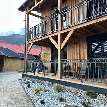 Luxusny S Velkou Terasou Appartement *