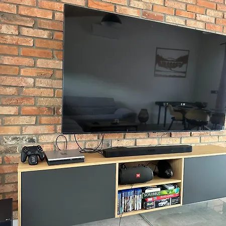 Luxusny S Velkou Terasou Телгарт